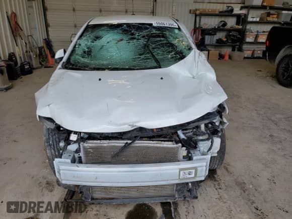 2020 Chevrolet Sonic LS с VIN 1G1JB5SB7L4105019, выставлен на аукционе Copart как лот 55061395 с пробегом 52 913 миль миль и Списание • Salvage title. История ставок и продаж доступна на DreamBid. Изображение 5.