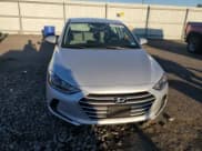 ✅ 2018 Hyundai Elantra SE • VIN: 5NPD74LF9JH393294 • Lot: 91358215. Wystawiony na Copart z przebiegiem 82 251 mil. Bezpłatny archiwum sprzedaży aukcyjnych z USA i szczegółowy raport historii pojazdu na DreamBid. Zdjęcie 5.