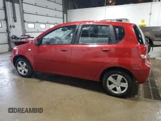 ✅ 2008 Chevrolet Aveo LS • VIN: KL1TD66668B084378 • Lot: 61501235. Wystawiony na Copart z przebiegiem 96 050 mil. Bezpłatny archiwum sprzedaży aukcyjnych z USA i szczegółowy raport historii pojazdu na DreamBid. Zdjęcie 2.