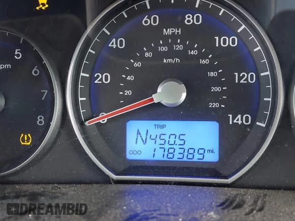 ✅ 2012 Hyundai Santa Fe GLS • VIN: 5XYZGDAB1CG100634 • Lot: 43607374. Listed on IAAI with 178,389 mi. Free auction sales archive from the USA and detailed vehicle history report at DreamBid. Image 7.