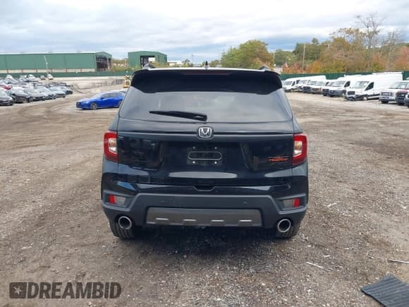 ✅ 2023 Honda Passport TrailSport • VIN: 5FNYF8H62PB040701 • Lot: 43494593. Listed on IAAI with 13,186 mi. Free auction sales archive from the USA and detailed vehicle history report at DreamBid. Image 16.