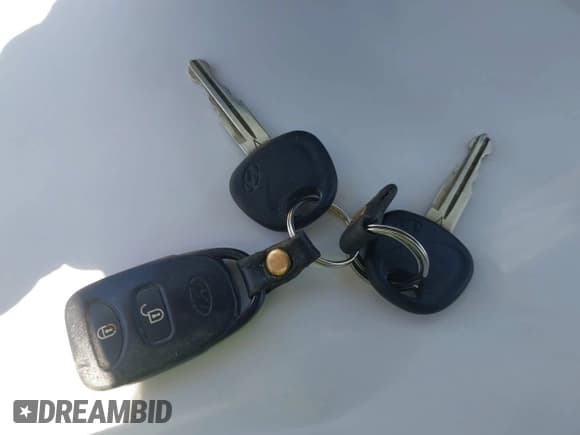 ✅ 2008 Hyundai Accent GS • VIN: KMHCM36C08U072241 • Лот: 42780536. Опубликован ранее на IAAI с пробегом 104 412 миль. Бесплатный доступ к архиву аукционных продаж из США и подробный отчёт об истории автомобиля на DreamBid. Изображение 11.