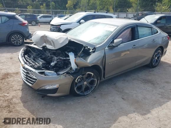 ✅ 2024 Chevrolet Malibu LT • VIN: 1G1ZD5ST8RF216584 • Lot: 43401315. Wystawiony na IAAI z przebiegiem 28 278 mil. Bezpłatny archiwum sprzedaży aukcyjnych z USA i szczegółowy raport historii pojazdu na DreamBid. Zdjęcie 2.