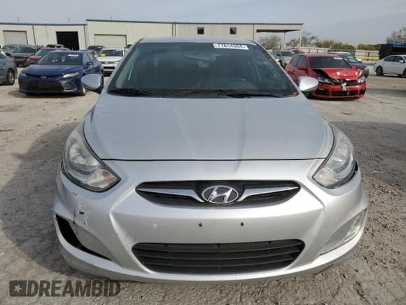 ✅ 2013 Hyundai Accent GLS • VIN: KMHCU4AE7DU579257 • Лот: 77814364. Опубликован ранее на Copart с пробегом 108 110 миль. Бесплатный доступ к архиву аукционных продаж из США и подробный отчёт об истории автомобиля на DreamBid. Изображение 5.