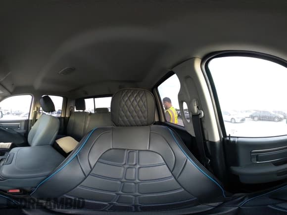 ✅ 2017 Ram 1500 SLT • VIN: 1C6RR6GT7HS661838 • Lot: 43814380. Wystawiony na IAAI z przebiegiem 224 461 mil. Bezpłatny archiwum sprzedaży aukcyjnych z USA i szczegółowy raport historii pojazdu na DreamBid. Zdjęcie 19.