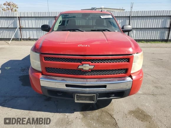 ✅ 2009 Chevrolet Silverado 1500 • VIN: 1GCEC24C79Z131285 • Lot: 92264825. Wystawiony na Copart z przebiegiem 146 596 mil. Bezpłatny archiwum sprzedaży aukcyjnych z USA i szczegółowy raport historii pojazdu na DreamBid. Zdjęcie 5.