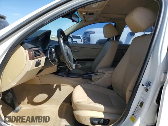 ✅ 2007 BMW 3 Series 328i • VIN: WBAVA33557KX81704 • Lot: 48431905. Listed on Copart with 158,306 mi. Free auction sales archive from the USA and detailed vehicle history report at DreamBid. Image 7.