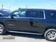 2018 Chevrolet Suburban LS z VIN 1GNSKGKC6JR150248, wystawiony jako IAAI lot #42219120 z przebiegiem 48 321 mil mil oraz . Historia ofert i sprzedaży dostępna na DreamBid. Obrazek 14.