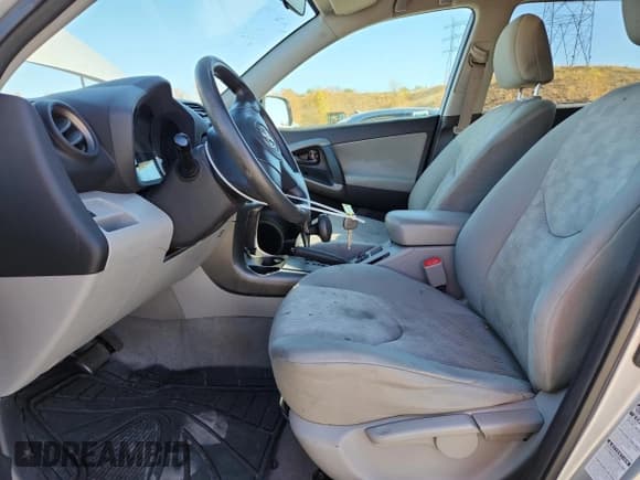 ✅ 2010 Toyota RAV4 • VIN: 2T3BF4DV5AW068974 • Lot: 90889295. Listed on Copart with 145,577 mi. Free auction sales archive from the USA and detailed vehicle history report at DreamBid. Image 7.