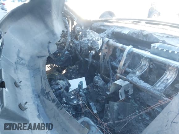 ✅ 2010 Dodge Avenger R/T • VIN: 1B3CC5FB8AN215366 • Лот: 41170700. Опубликован ранее на IAAI с пробегом Не указан. Бесплатный доступ к архиву аукционных продаж из США и подробный отчёт об истории автомобиля на DreamBid. Изображение 5.