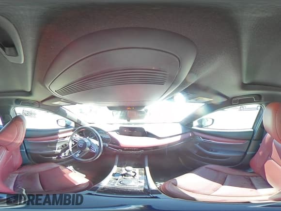 ✅ 2023 Mazda 3 S Premium • VIN: JM1BPAMM6P1622243 • Lot: 57166295. Wystawiony na Copart z przebiegiem 21 436 mil. Bezpłatny archiwum sprzedaży aukcyjnych z USA i szczegółowy raport historii pojazdu na DreamBid. Zdjęcie 14.