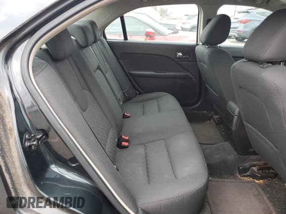 ✅ 2010 Ford Fusion SE • VIN: 3FAHP0HA5AR383792 • Лот: 92822955. Опубликован ранее на Copart с пробегом 108 284 миль. Бесплатный доступ к архиву аукционных продаж из США и подробный отчёт об истории автомобиля на DreamBid. Изображение 10.