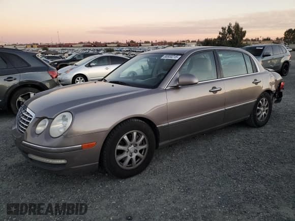 ✅ 2008 Kia Amanti • VIN: KNALD125285158092 • Lot: 88800215. Listed on Copart with 200,813 mi. Free auction sales archive from the USA and detailed vehicle history report at DreamBid. Image 1.