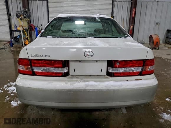 ✅ 2000 Lexus ES 300 • VIN: JT8BF28G6Y0279744 • Лот: 95203505. Опубликован ранее на Copart с пробегом 211 287 миль. Бесплатный доступ к архиву аукционных продаж из США и подробный отчёт об истории автомобиля на DreamBid. Изображение 6.