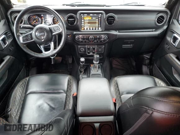 ✅ 2021 Jeep Gladiator Overland • VIN: 1C6HJTFG2ML525210 • Lot: 64676335. Wystawiony na Copart z przebiegiem 38 730 mil. Bezpłatny archiwum sprzedaży aukcyjnych z USA i szczegółowy raport historii pojazdu na DreamBid. Zdjęcie 8.