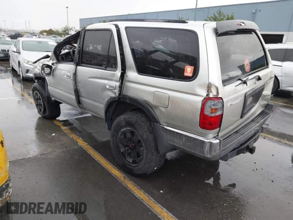 ✅ 2000 Toyota 4Runner SR5 • VIN: JT3HN86R6Y0286462 • Lot: 43677080. Listed on IAAI with Not provided. Free auction sales archive from the USA and detailed vehicle history report at DreamBid. Image 3.