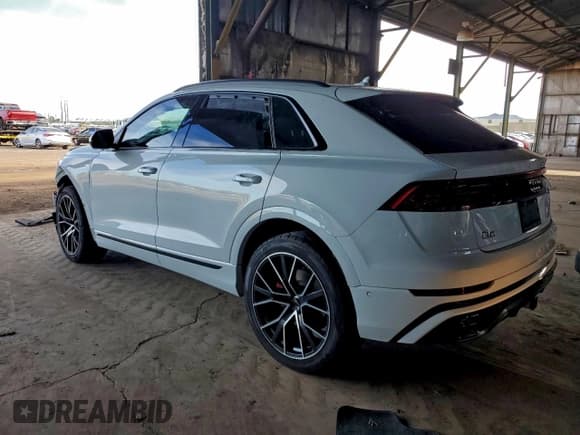 ✅ 2019 Audi Q8 Prestige • VIN: WA1FVAF1XKD023163 • Lot: 93908365. Wystawiony na Copart z przebiegiem 83 315 mil. Bezpłatny archiwum sprzedaży aukcyjnych z USA i szczegółowy raport historii pojazdu na DreamBid. Zdjęcie 2.