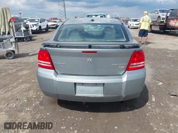 ✅ 2009 Dodge Avenger SXT • VIN: 1B3LC56B39N559330 • Лот: 43310187. Опубликован ранее на IAAI с пробегом 182 784 миль. Бесплатный доступ к архиву аукционных продаж из США и подробный отчёт об истории автомобиля на DreamBid. Изображение 17.
