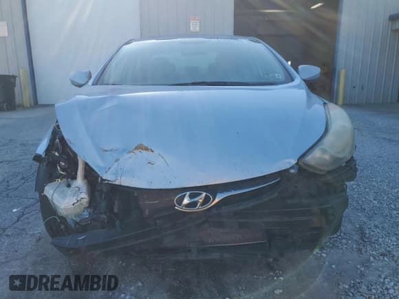 ✅ 2012 Hyundai Elantra GLS • VIN: KMHDH4AE4CU413351 • Лот: 85865425. Опубликован ранее на Copart с пробегом 189 053 миль. Бесплатный доступ к архиву аукционных продаж из США и подробный отчёт об истории автомобиля на DreamBid. Изображение 5.