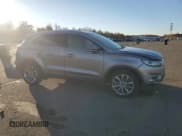 ✅ 2019 Lincoln MKC Select • VIN: 5LMCJ2D91KUL15991 • Lot: 82529215. Listed on Copart with 57,353 mi. Free auction sales archive from the USA and detailed vehicle history report at DreamBid. Image 4.