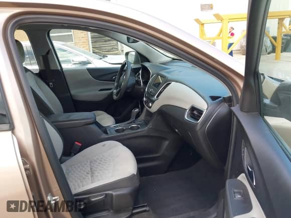 2019 Chevrolet Equinox LS с VIN 2GNAXSEV0K6175740, выставлен на аукционе IAAI как лот 43378037 с пробегом 68 892 миль миль и . История ставок и продаж доступна на DreamBid. Изображение 5.