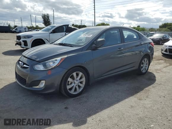 ✅ 2013 Hyundai Accent GLS • VIN: KMHCU4AE1DU420850 • Лот: 74987284. Опубликован ранее на Copart с пробегом 69 165 миль. Бесплатный доступ к архиву аукционных продаж из США и подробный отчёт об истории автомобиля на DreamBid. Изображение 1.
