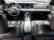 ✅ 2003 Mercury Marauder • VIN: 2MEHM75V53X676467 • Lot: 81554745. Wystawiony na Copart z przebiegiem 108 723 mil. Bezpłatny archiwum sprzedaży aukcyjnych z USA i szczegółowy raport historii pojazdu na DreamBid. Zdjęcie 8.