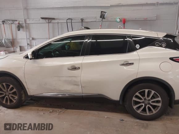 ✅ 2015 Nissan Murano SL • VIN: 5N1AZ2MH7FN285745 • Lot: 42663406. Listed on IAAI with 107,071 mi. Free auction sales archive from the USA and detailed vehicle history report at DreamBid. Image 14.