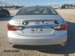 2014 Hyundai Sonata GLS z VIN 5NPEB4AC2EH833227, wystawiony jako Copart lot #89473165 z przebiegiem 58 827 mil mil oraz Szkoda całkowita • Salvage title. Historia ofert i sprzedaży dostępna na DreamBid. Obrazek 6.