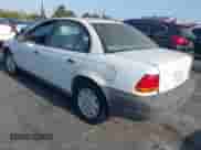 1998 Saturn SL z VIN 1G8ZF5284WZ303478, wystawiony jako IAAI lot #42946026 z przebiegiem 175 786 mil mil oraz . Historia ofert i sprzedaży dostępna na DreamBid. Obrazek 3.