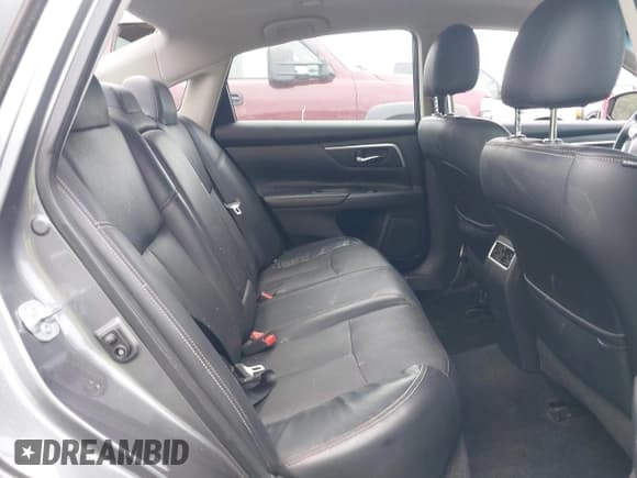 ✅ 2017 Nissan Altima SL • VIN: 1N4AL3AP3HC200654 • Lot: 42939992. Listed on IAAI with 134,797 mi. Free auction sales archive from the USA and detailed vehicle history report at DreamBid. Image 8.