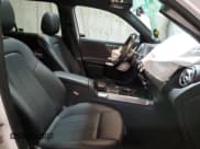 ✅ 2021 Mercedes-Benz GLB 250 • VIN: W1N4M4HBXMW102971 • Lot: 63263072. Wystawiony na Copart z przebiegiem 13 805 mil. Bezpłatny archiwum sprzedaży aukcyjnych z USA i szczegółowy raport historii pojazdu na DreamBid. Zdjęcie 5.