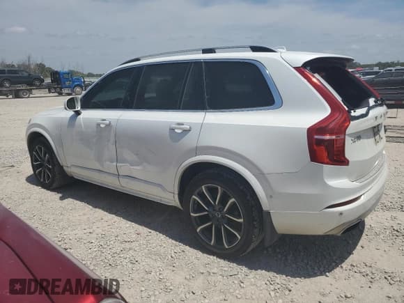 ✅ 2017 Volvo XC90 Momentum • VIN: YV4A22PK5H1186896 • Lot: 65469155. Wystawiony na Copart z przebiegiem 208 634 mil. Bezpłatny archiwum sprzedaży aukcyjnych z USA i szczegółowy raport historii pojazdu na DreamBid. Zdjęcie 2.