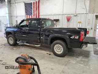 ✅ 2006 Chevrolet Silverado 1500 Work Truck • VIN: 1GCEK19V26E290421 • Лот: 81271744. Опубликован ранее на Copart с пробегом 131 669 миль. Бесплатный доступ к архиву аукционных продаж из США и подробный отчёт об истории автомобиля на DreamBid. Изображение 2.