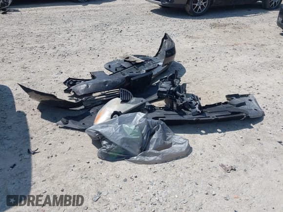 ✅ 2009 Buick Lucerne CXL-3 • VIN: 1G4HD57M29U102771 • Lot: 42401270. Listed on IAAI with 222,631 mi. Free auction sales archive from the USA and detailed vehicle history report at DreamBid. Image 12.