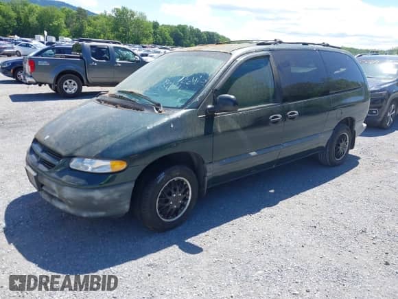 1996 Dodge Caravan SE с VIN 1B4GP44R3TB341618, выставлен на аукционе IAAI как лот 42345759 с пробегом 175 722 миль миль и . История ставок и продаж доступна на DreamBid. Изображение 2.