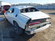 ✅ 2018 Dodge Challenger SXT • VIN: 2C3CDZAG0JH325332 • Lot: 43471227. Wystawiony na IAAI z przebiegiem 112 791 mil. Bezpłatny archiwum sprzedaży aukcyjnych z USA i szczegółowy raport historii pojazdu na DreamBid. Zdjęcie 3.