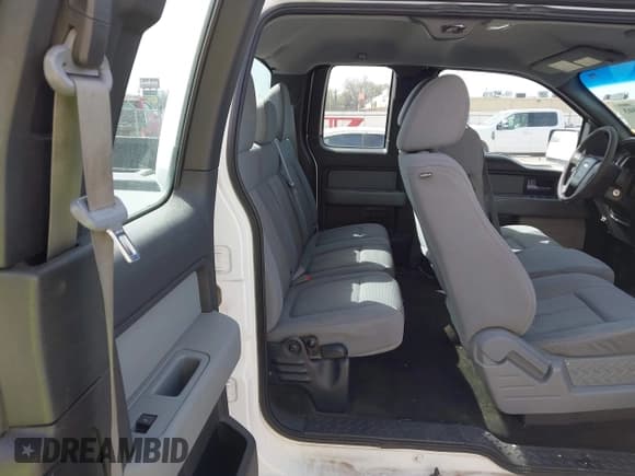 ✅ 2012 Ford F-150 XL • VIN: 1FTFX1CF9CKD37173 • Лот: 41986303. Опубликован ранее на IAAI с пробегом 213 919 миль. Бесплатный доступ к архиву аукционных продаж из США и подробный отчёт об истории автомобиля на DreamBid. Изображение 8.