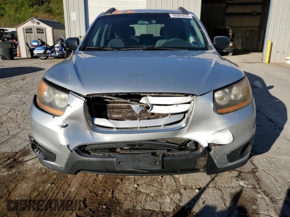 ✅ 2010 Hyundai Santa Fe GLS • VIN: 5NMSGDAB4AH346114 • Lot: 70397474. Listed on Copart with 177,510 mi. Free auction sales archive from the USA and detailed vehicle history report at DreamBid. Image 5.