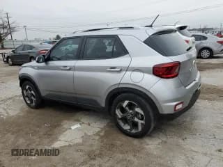 ✅ 2024 Hyundai Venue SEL • VIN: KMHRC8A33RU289169 • Lot: 79748094. Listed on Copart with 9,879 mi. Free auction sales archive from the USA and detailed vehicle history report at DreamBid. Image 2.