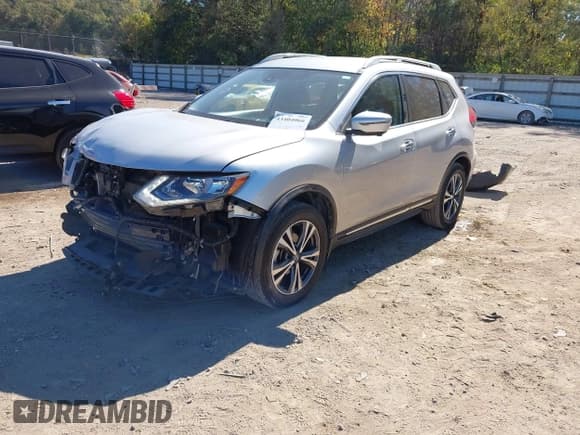 ✅ 2017 Nissan Rogue S • VIN: JN8AT2MT3HW151293 • Lot: 43404066. Wystawiony na IAAI z przebiegiem 108 891 mil. Bezpłatny archiwum sprzedaży aukcyjnych z USA i szczegółowy raport historii pojazdu na DreamBid. Zdjęcie 2.