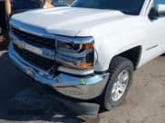 ✅ 2018 Chevrolet Silverado 1500 LT • VIN: 1GCRCREC1JZ131313 • Lot: 43358252. Wystawiony na IAAI z przebiegiem 143 554 mil. Bezpłatny archiwum sprzedaży aukcyjnych z USA i szczegółowy raport historii pojazdu na DreamBid. Zdjęcie 6.