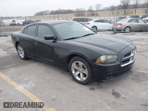2011 Dodge Charger Rallye z VIN 2B3CL3CGXBH598063, wystawiony jako IAAI lot #41184328 z przebiegiem 150 320 mil mil oraz . Historia ofert i sprzedaży dostępna na DreamBid. Obrazek 1.