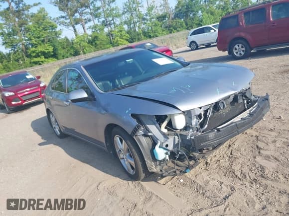 ✅ 2011 Acura TSX • VIN: JH4CU2F6XBC008342 • Lot: 42217476. Listed on IAAI with 163,540 mi. Free auction sales archive from the USA and detailed vehicle history report at DreamBid. Image 1.