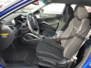 ✅ 2013 Hyundai Veloster w/Gray Int • VIN: KMHTC6AD9DU142088 • Lot: 83217374. Wystawiony na Copart z przebiegiem 83 328 mil. Bezpłatny archiwum sprzedaży aukcyjnych z USA i szczegółowy raport historii pojazdu na DreamBid. Zdjęcie 7.