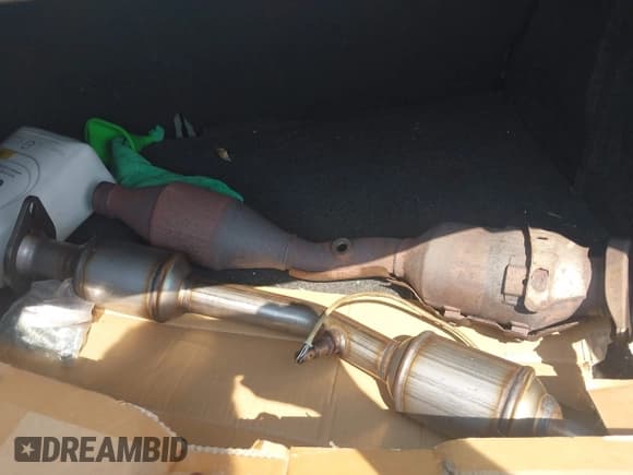 ✅ 2011 Nissan Sentra SR • VIN: 3N1AB6AP9BL621081 • Лот: 42450113. Опубликован ранее на IAAI с пробегом 98 887 миль. Бесплатный доступ к архиву аукционных продаж из США и подробный отчёт об истории автомобиля на DreamBid. Изображение 12.