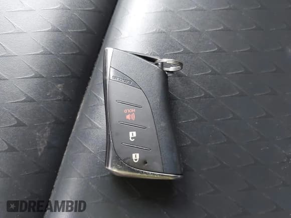 ✅ 2021 Lexus UX 200 • VIN: JTHX3JBH8M2036171 • Lot: 43351425. Listed on IAAI with 52,480 mi. Free auction sales archive from the USA and detailed vehicle history report at DreamBid. Image 11.