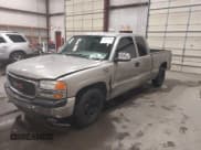 ✅ 2000 GMC Sierra 1500 SLE • VIN: 2GTEC19T3Y1302186 • Lot: 43560936. Wystawiony na IAAI z przebiegiem Nie podano. Bezpłatny archiwum sprzedaży aukcyjnych z USA i szczegółowy raport historii pojazdu na DreamBid. Zdjęcie 2.