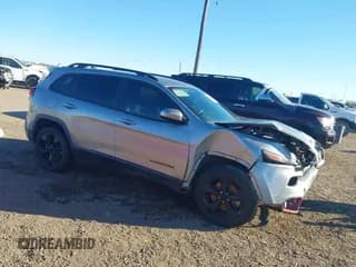 ✅ 2016 Jeep Cherokee Latitude • VIN: 1C4PJLCB2GW184245 • Lot: 43635487. Wystawiony na IAAI z przebiegiem 96 078 mil. Bezpłatny archiwum sprzedaży aukcyjnych z USA i szczegółowy raport historii pojazdu na DreamBid. Zdjęcie 1.