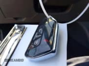 ✅ 2022 Volkswagen ID.4 Pro S • VIN: WVGGNPE26NP066288 • Lot: 43089919. Wystawiony na IAAI z przebiegiem 61 743 mil. Bezpłatny archiwum sprzedaży aukcyjnych z USA i szczegółowy raport historii pojazdu na DreamBid. Zdjęcie 11.